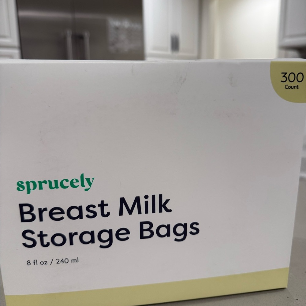 Sprucely BreastMilk Storage Bags 300 count